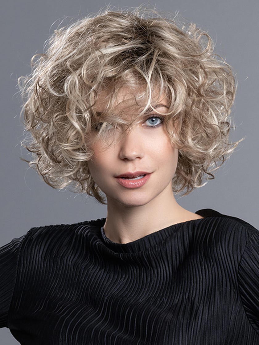 SANDY-BLONDE-ROOTED SANDY-BLONDE-ROOTED