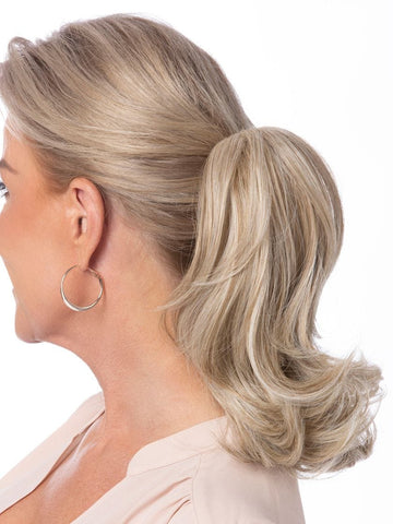 LIGHT-BLONDE LIGHT-BLONDE