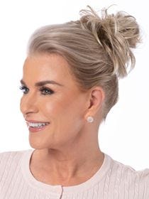 LIGHT-BLONDE LIGHT-BLONDE