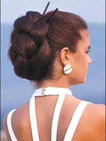 Braided Chignon Maker 227 Synthetic Hairpiece