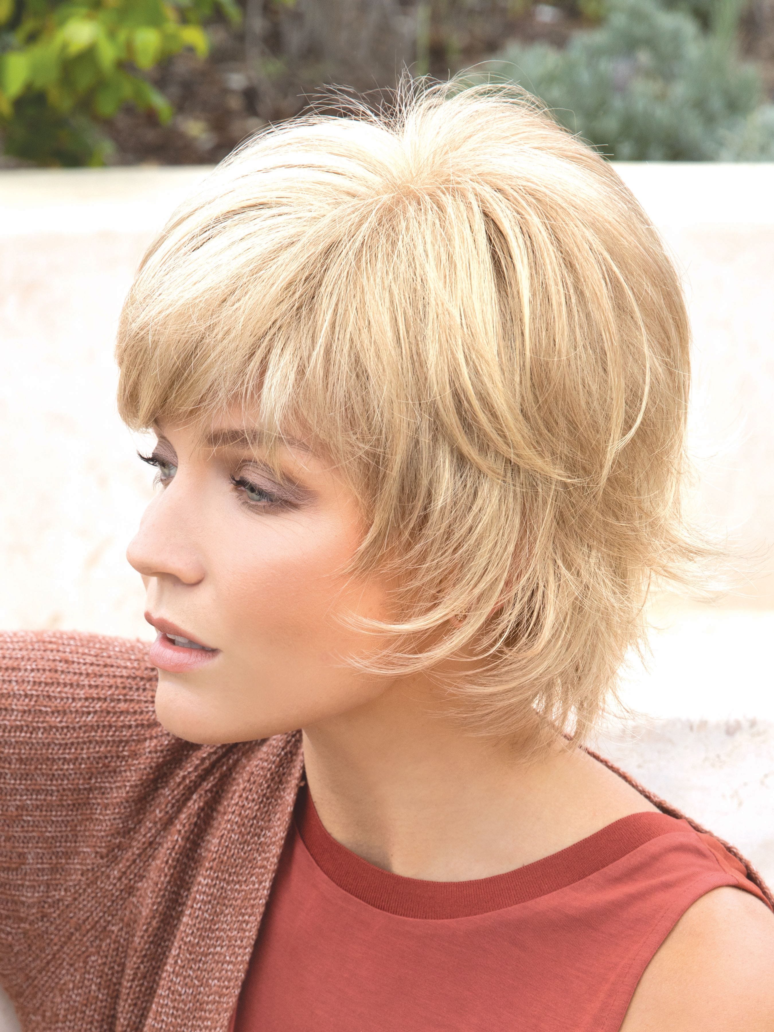 GOLD-BLOND