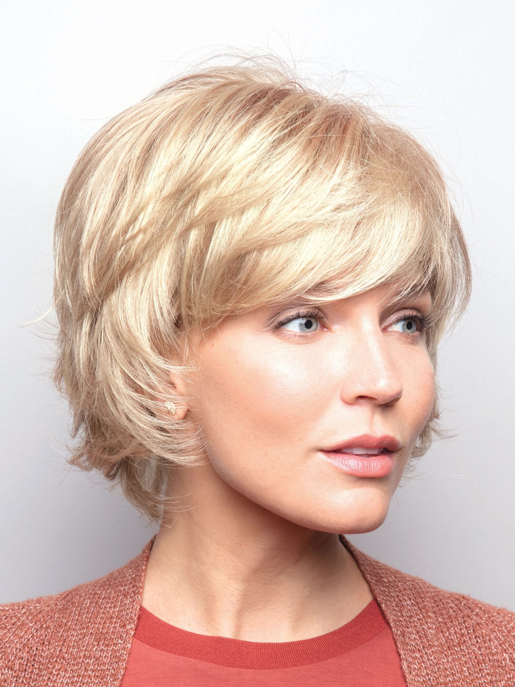 GOLD-BLOND